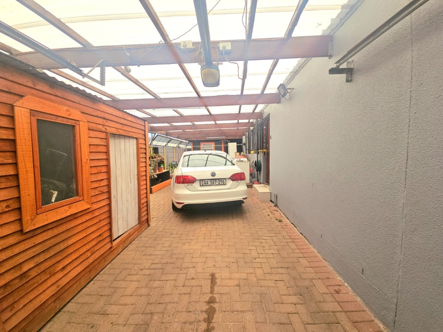 3 Bedroom Property for Sale in Colorado Park Western Cape